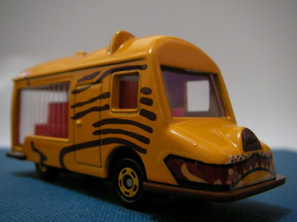 EXPLORATORY(TIGER) BUS