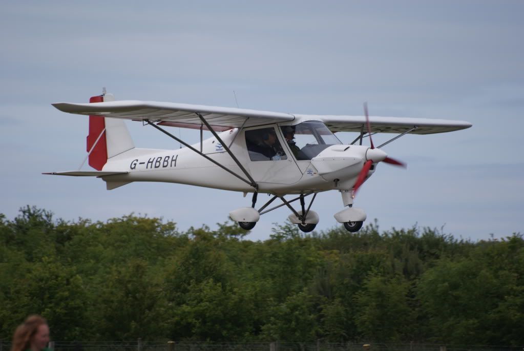 http://i714.photobucket.com/albums/ww142/PhantomPhil/Great%20North%20Fly-In%20Eshott%20Airfield%20June%202010/DSC03781.jpg