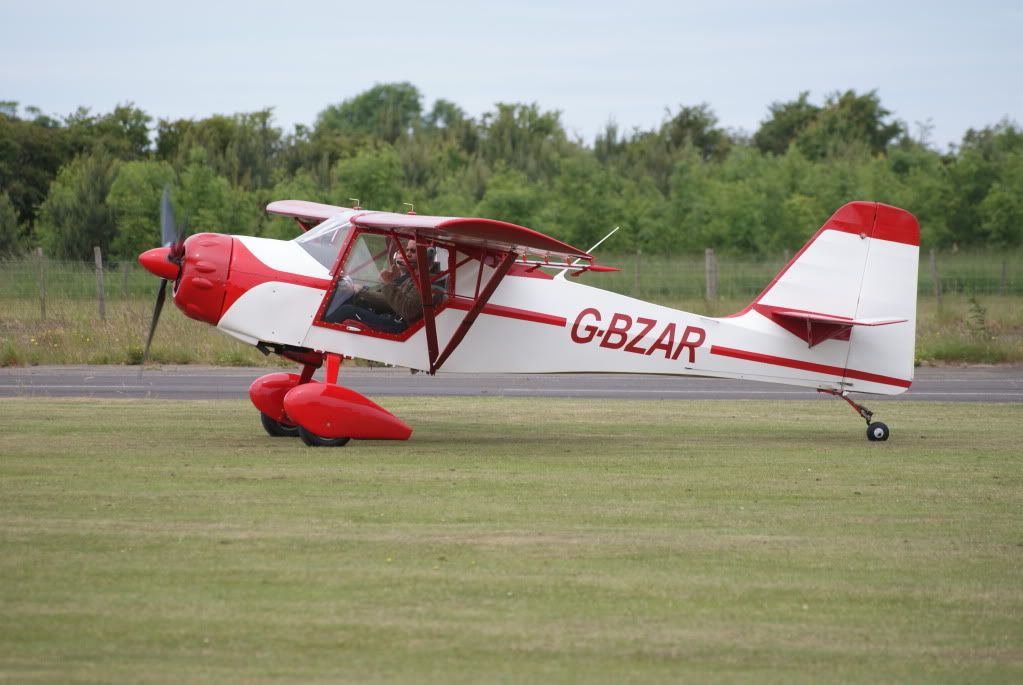 http://i714.photobucket.com/albums/ww142/PhantomPhil/Great%20North%20Fly-In%20Eshott%20Airfield%20June%202010/DSC03858.jpg