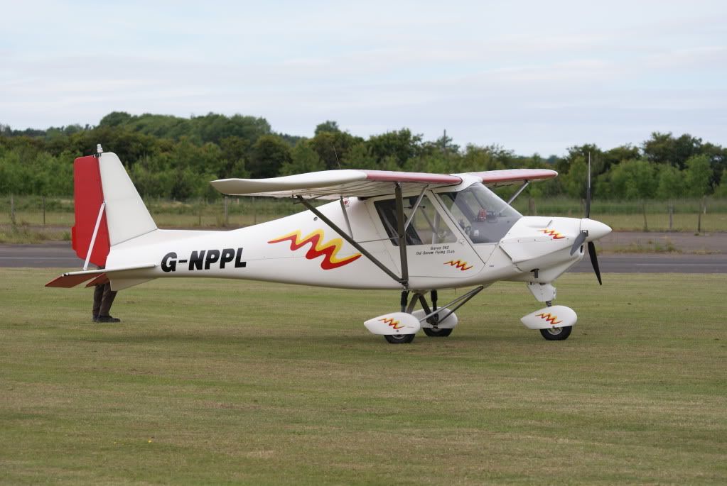 http://i714.photobucket.com/albums/ww142/PhantomPhil/Great%20North%20Fly-In%20Eshott%20Airfield%20June%202010/DSC03872.jpg