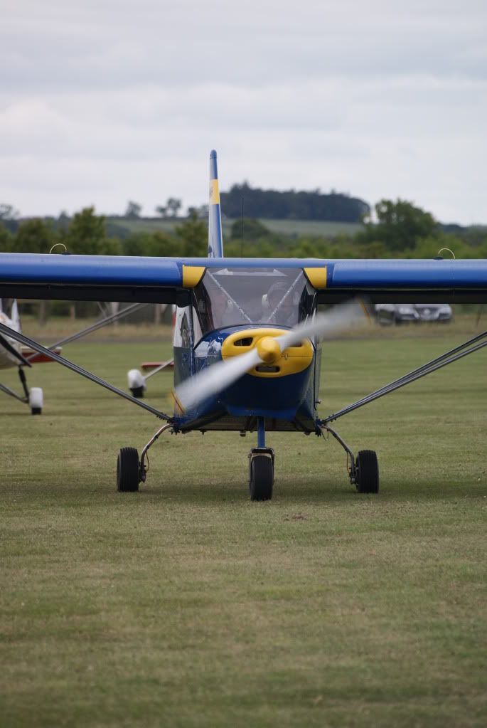 http://i714.photobucket.com/albums/ww142/PhantomPhil/Great%20North%20Fly-In%20Eshott%20Airfield%20June%202010/DSC03876.jpg