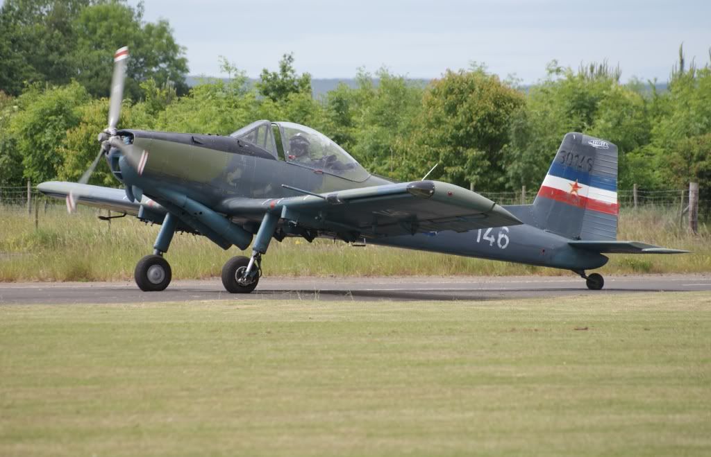 http://i714.photobucket.com/albums/ww142/PhantomPhil/Great%20North%20Fly-In%20Eshott%20Airfield%20June%202010/DSC03998.jpg
