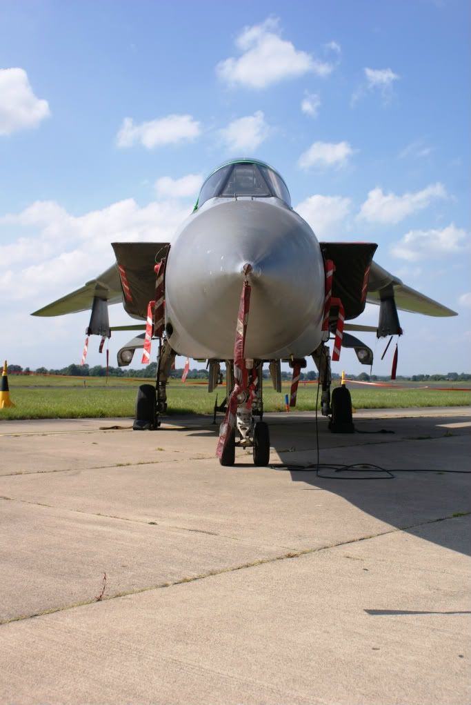 http://i714.photobucket.com/albums/ww142/PhantomPhil/RAF%20Leeming%20Families%20Day%202011/DSC05092.jpg