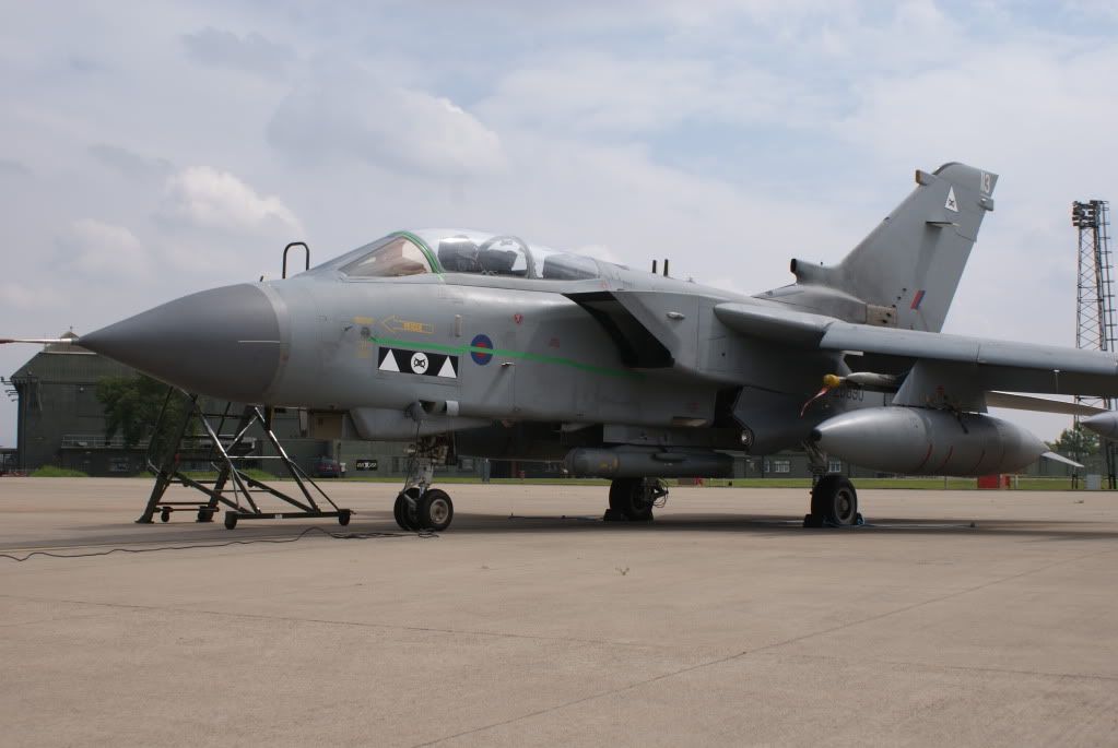 http://i714.photobucket.com/albums/ww142/PhantomPhil/RAF%20Leeming%20Families%20Day%202011/DSC05399.jpg