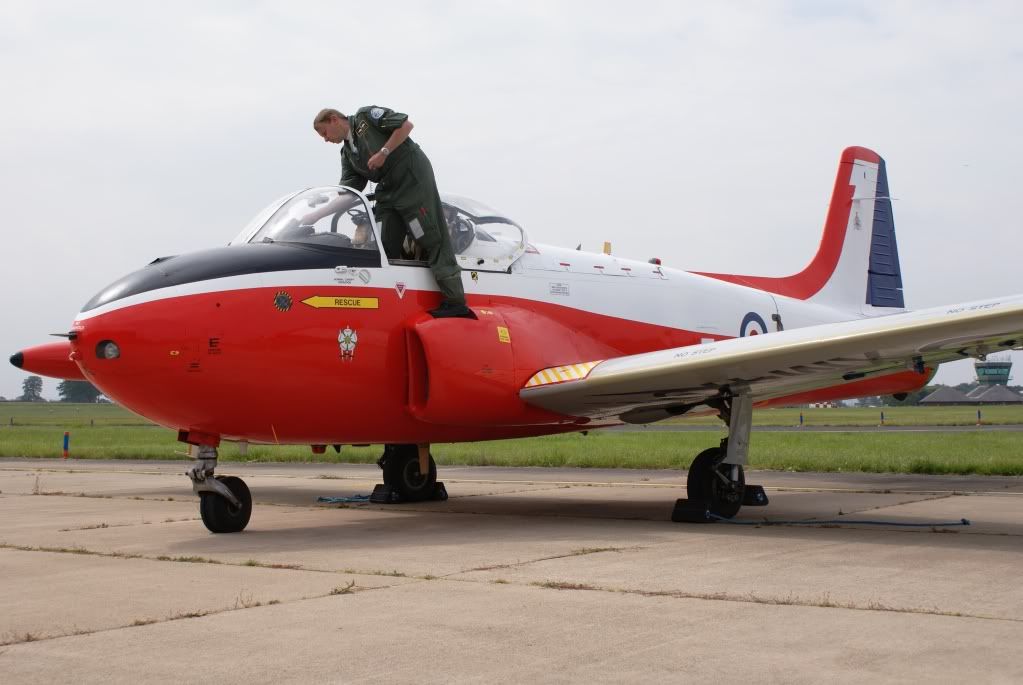 http://i714.photobucket.com/albums/ww142/PhantomPhil/RAF%20Leeming%20Families%20Day%202011/DSC05411.jpg