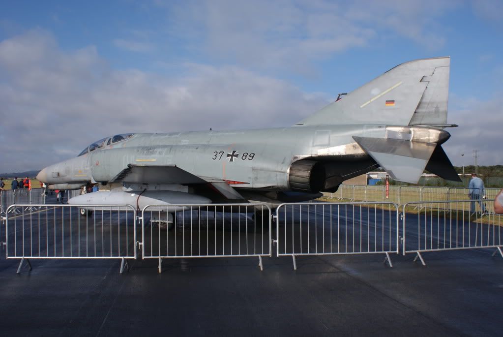 http://i714.photobucket.com/albums/ww142/PhantomPhil/RAF%20Leuchars%20Airshow%202010/DSC04331.jpg
