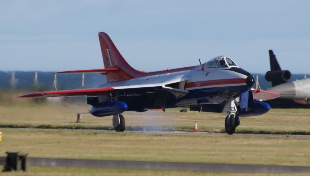 http://i714.photobucket.com/albums/ww142/PhantomPhil/RAF%20Leuchars%20Airshow%202010/DSC04795.jpg