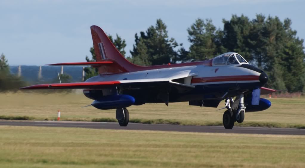 http://i714.photobucket.com/albums/ww142/PhantomPhil/RAF%20Leuchars%20Airshow%202010/DSC04796.jpg