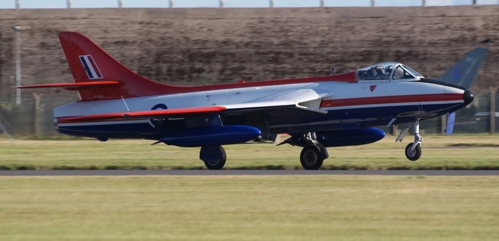 http://i714.photobucket.com/albums/ww142/PhantomPhil/RAF%20Leuchars%20Airshow%202010/DSC04798.jpg