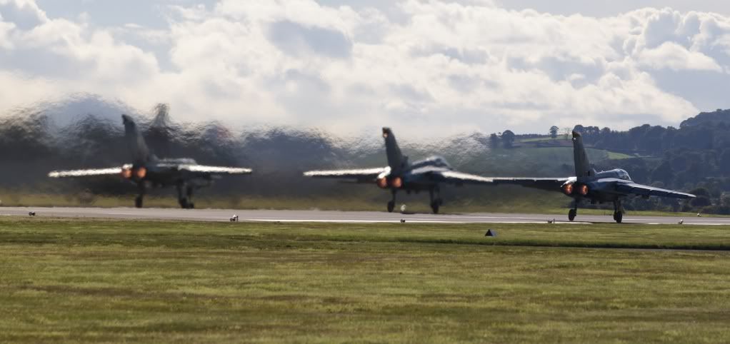 http://i714.photobucket.com/albums/ww142/PhantomPhil/RAF%20Leuchars%20Airshow%202010/DSC04812.jpg