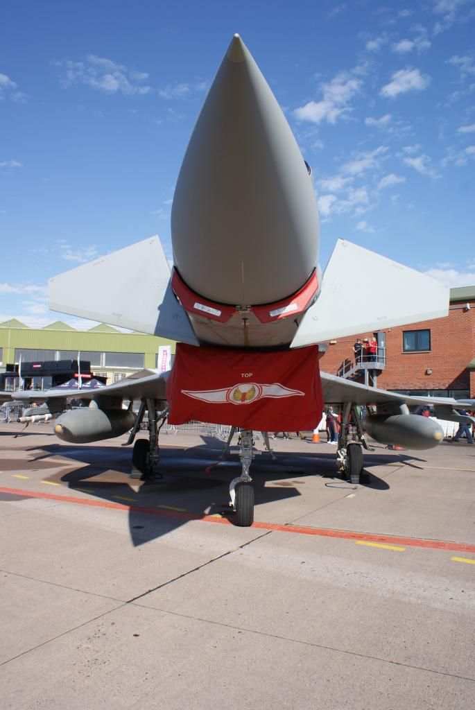 http://i714.photobucket.com/albums/ww142/PhantomPhil/The%20Last%20Last%20Leuchars%20Air%20Show%202013/DSC00688_zpsbd801c02.jpg
