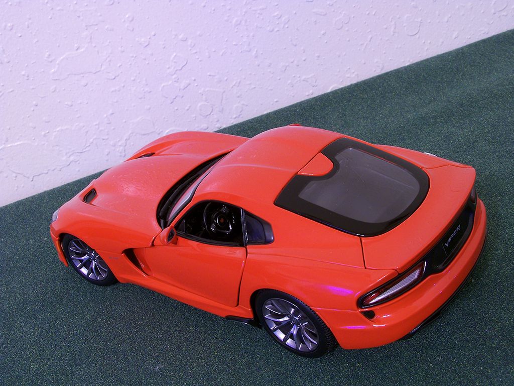 maisto 2013 srt viper gts