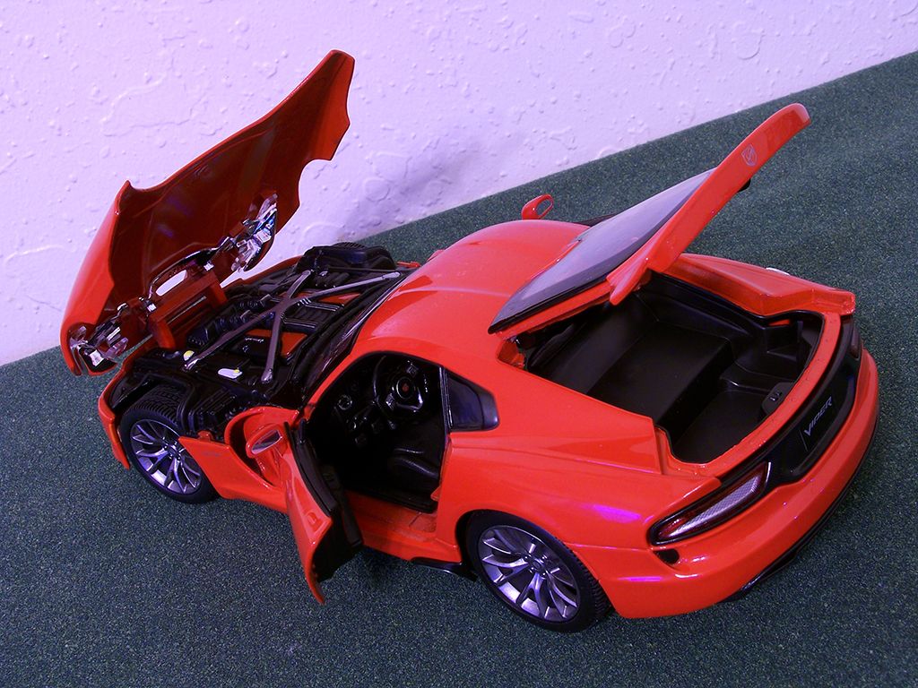 maisto 2013 srt viper gts