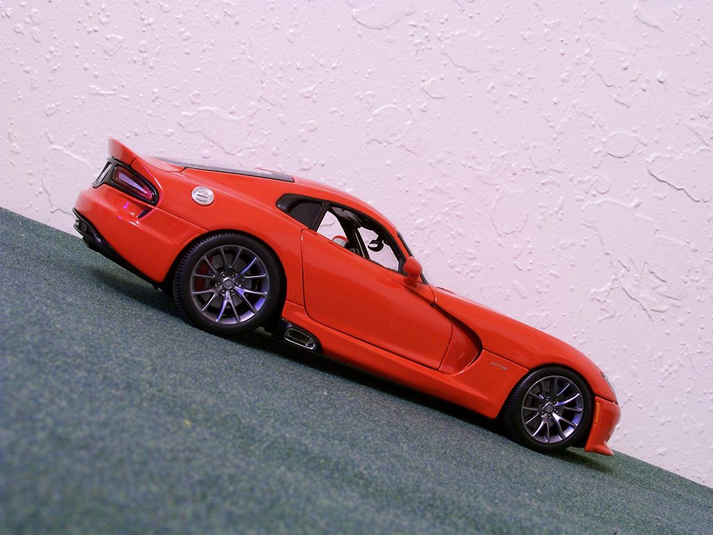maisto 2013 srt viper gts
