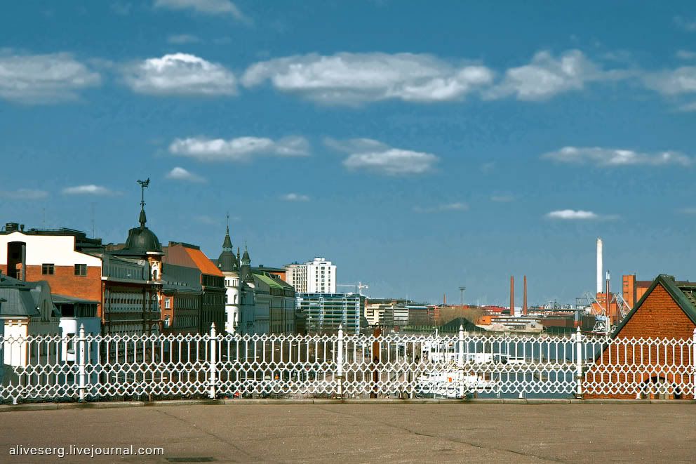 Проездом через Эспланаду, два собора, вокзал и пороги | Helsinki, Finland Photobucket