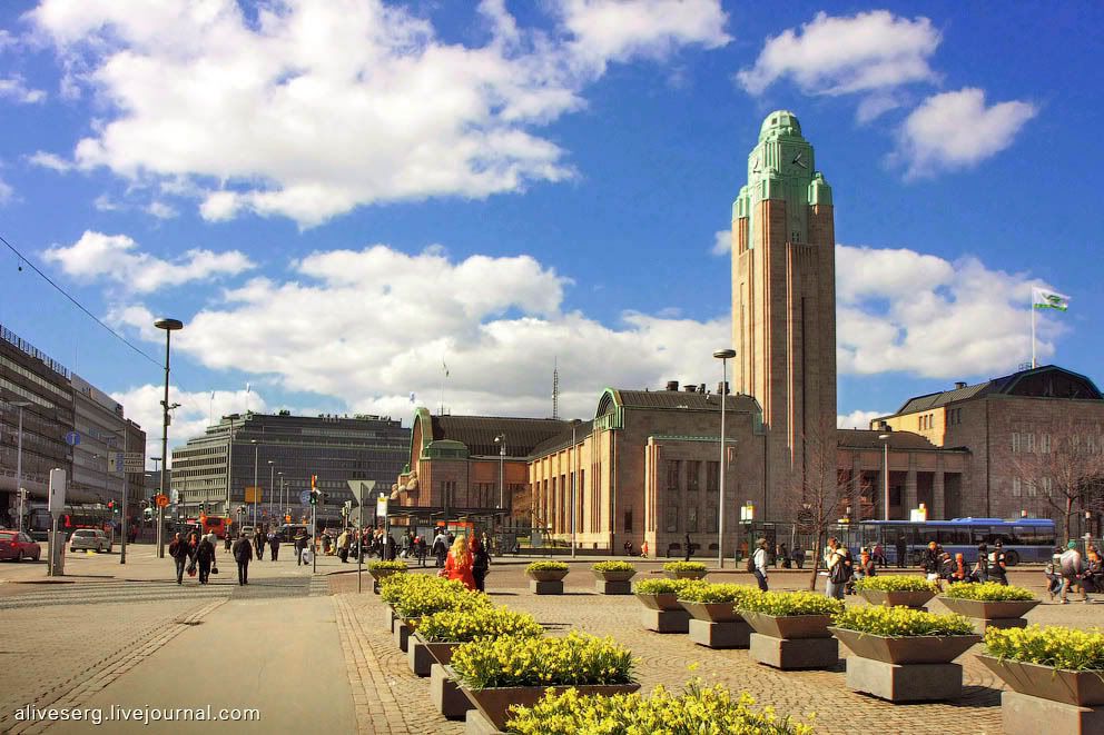 Проездом через Эспланаду, два собора, вокзал и пороги | Helsinki, Finland Photobucket