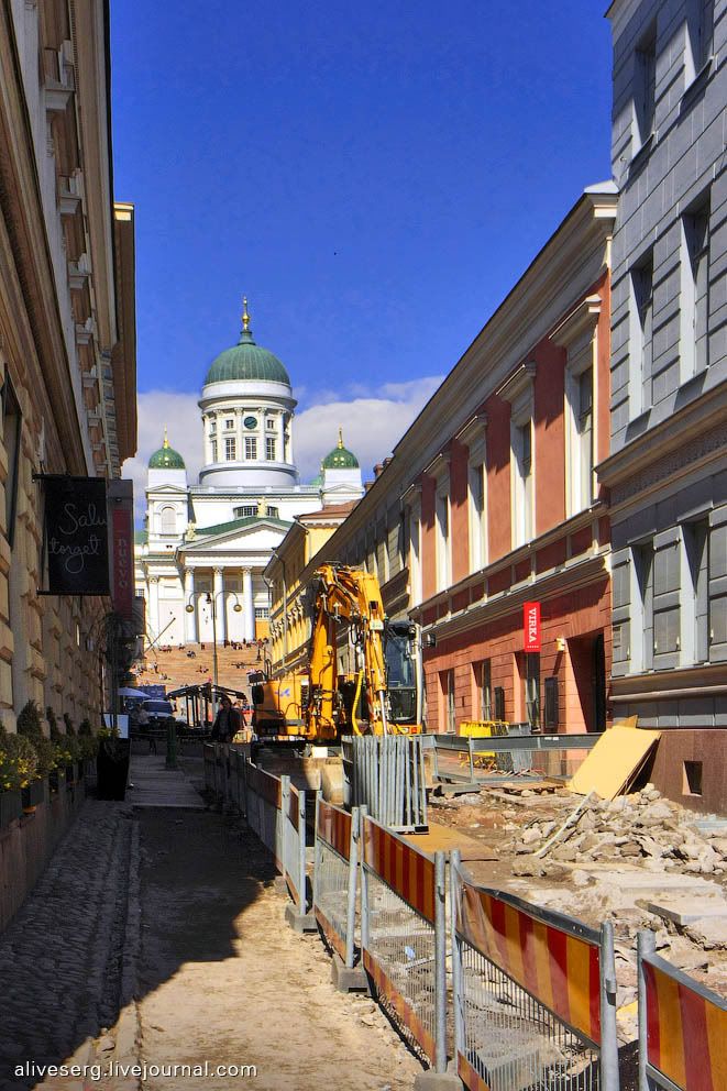 Проездом через Эспланаду, два собора, вокзал и пороги | Helsinki, Finland Photobucket
