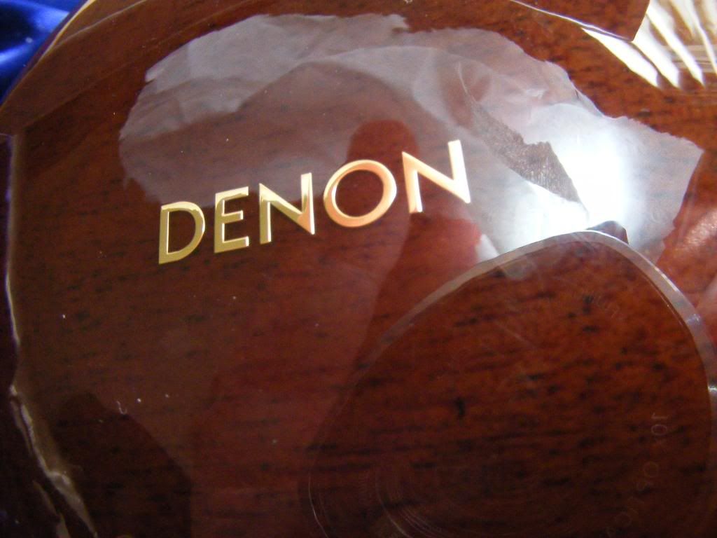 Denon D700