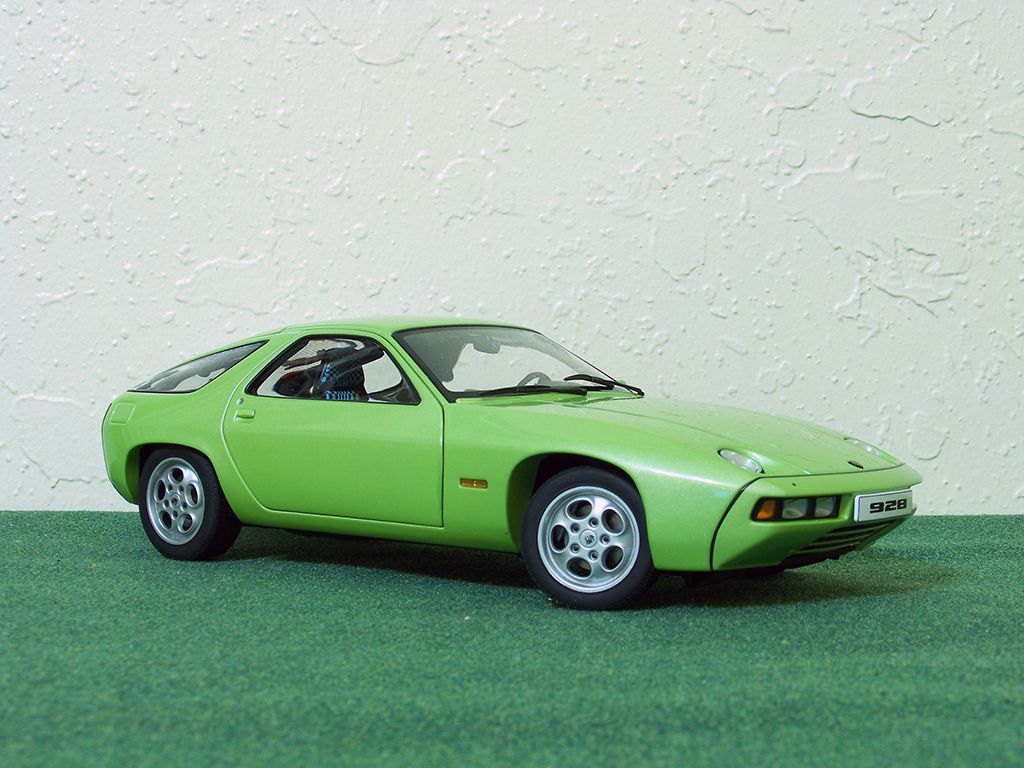 AUTOart 1978 Porsche 928 - Porsche | RUF - DiecastXchange.com Diecast ...